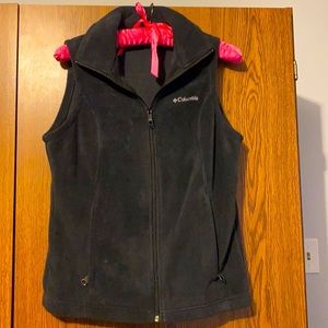 Columbia fleece vest